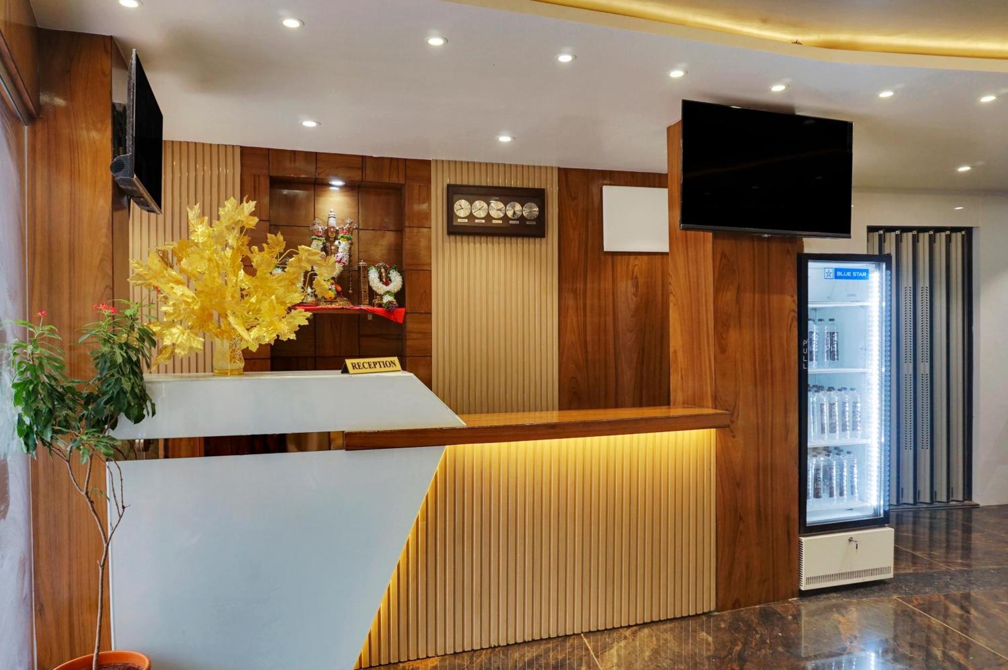 Hotel Sayba Executive Pune Exteriör bild