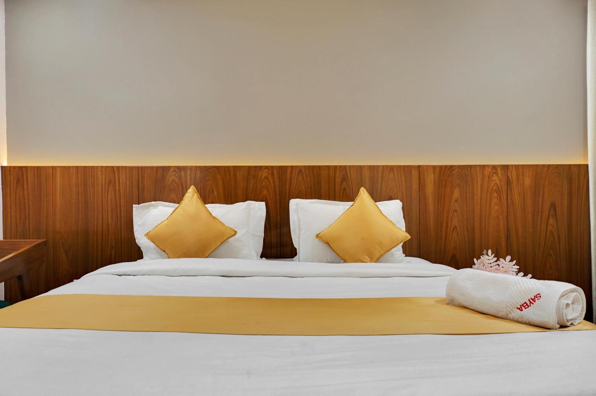 Hotel Sayba Executive Pune Exteriör bild
